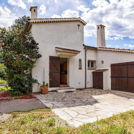 Casa de Férias Provenzalische Berta - Mit Terrasse Und Garten In Stadtnaehe By Riviera Homelife *