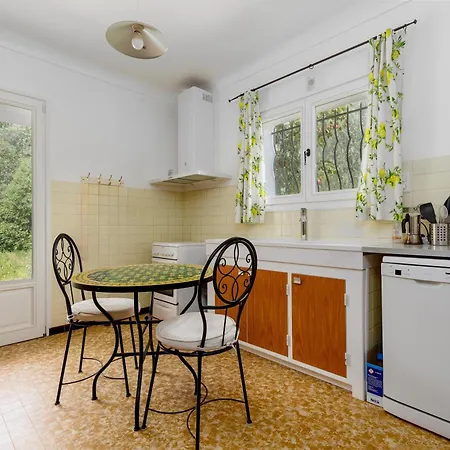 Casa de Férias Provenzalische Berta - Mit Terrasse Und Garten In Stadtnaehe By Riviera Homelife *